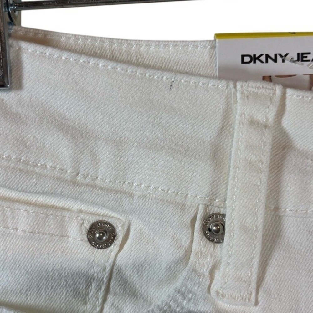 NWT DKNY White Bermuda Shorts Denim Cuffed Womens Size 6 - Picture 6 of 7
